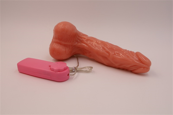 สารที่ปลอดภัยสําหรับร่างกายของ Dildo แบบจริง ค้อนเพศขนาดใหญ่แบบจริง กับถ้วยดูดแรง เครื่องสั่น Dildo ที่มีความร้อน