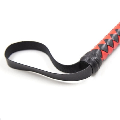 ผิวหนังไมโครไฟเบอร์พรีเมียม วีบวัว วีบวัวสีแดง 1.9m ม้า Flogger Flogger Luxury BDSM Toy Whip